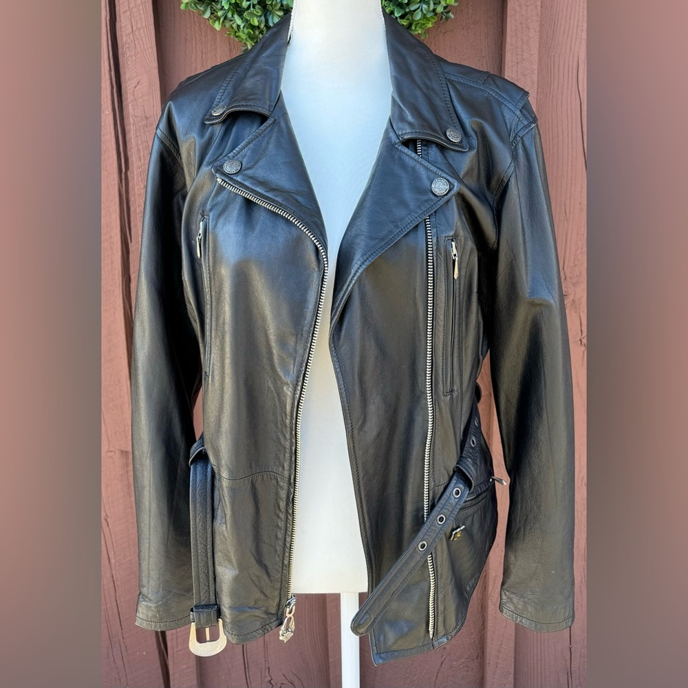 Women’s Vintage Harley-Davidson Leather Jacket - Picture 2 of 11